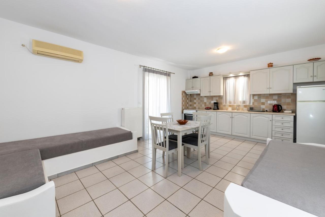 Litsa Rooms Kamares  Exterior photo