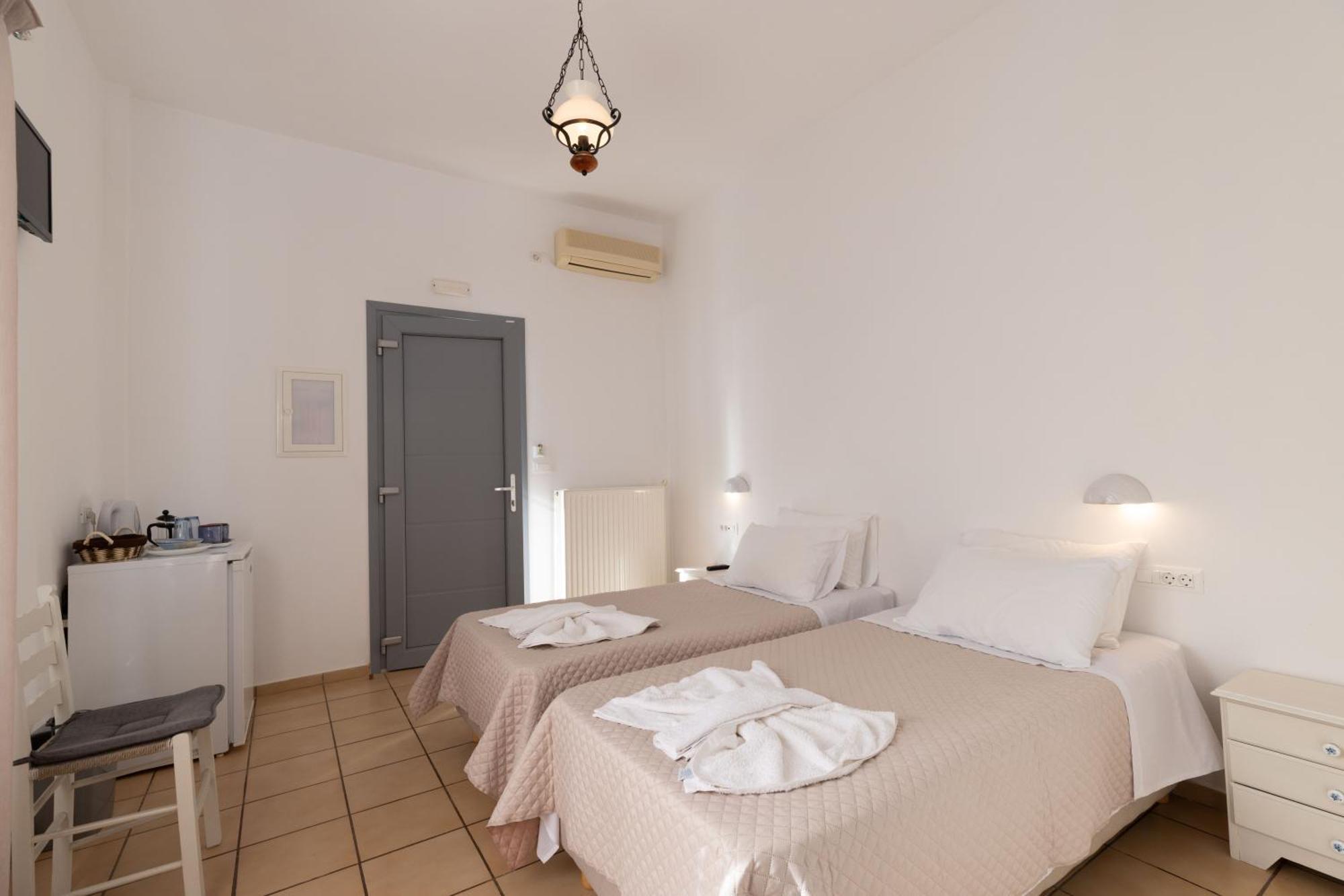 Litsa Rooms Kamares  Exterior photo