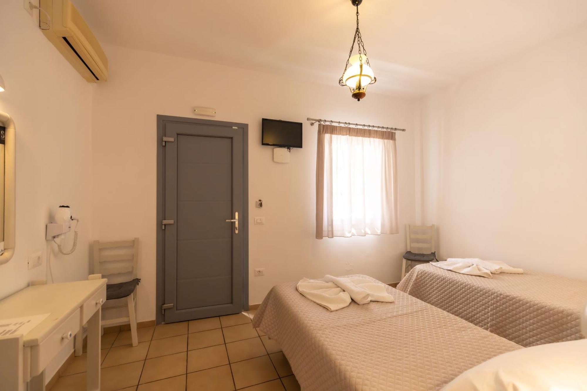 Litsa Rooms Kamares  Exterior photo