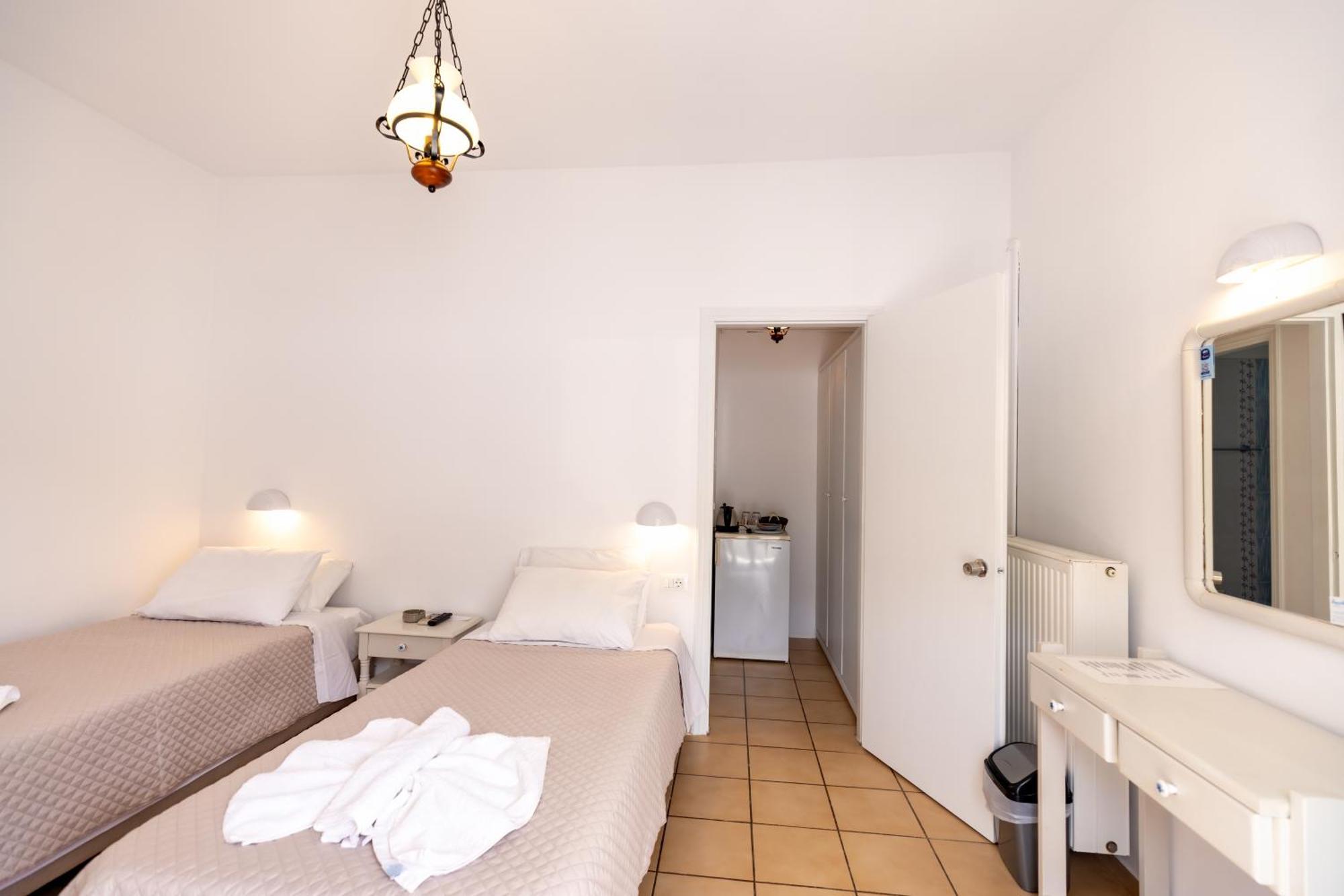 Litsa Rooms Kamares  Exterior photo