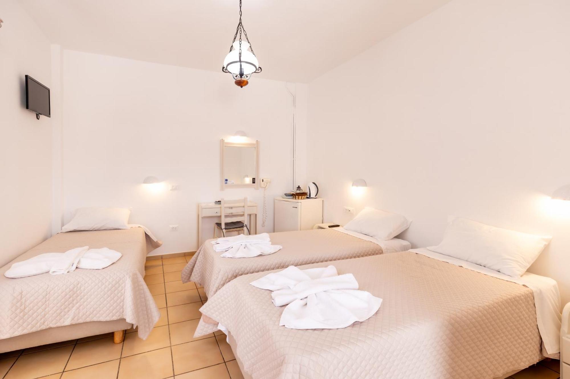 Litsa Rooms Kamares  Exterior photo