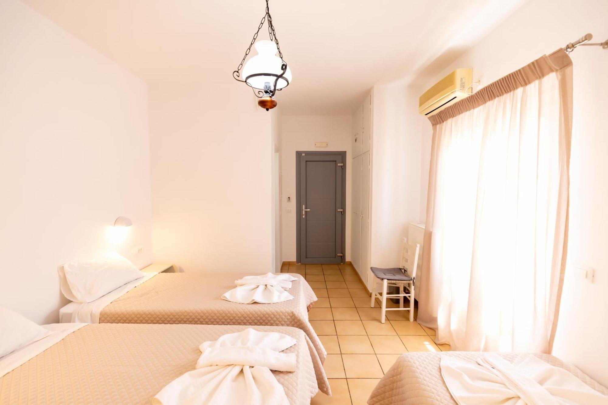 Litsa Rooms Kamares  Exterior photo