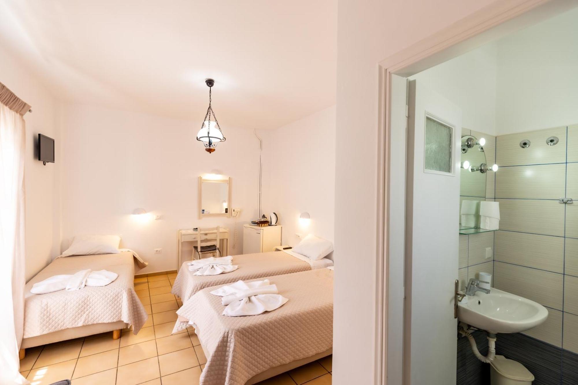 Litsa Rooms Kamares  Exterior photo